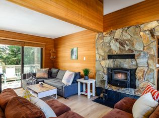 6125 Eagle Dr, Whistler, BC V8E 0W3