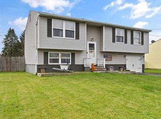 4961 Windgate Rd, Liverpool, NY 13088