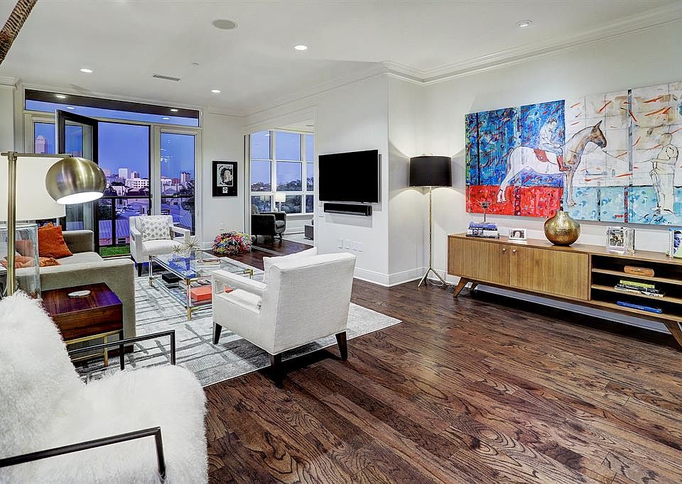 1st image of 1419 Montrose Blvd Unit 402