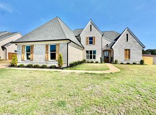 4276 Brooke Dr, Nesbit, MS 38651