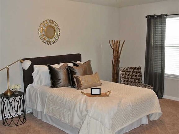 3rd image of 192 Leland Ln #24