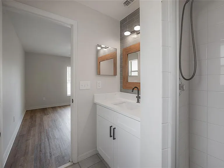 2701 1/2 W Arch St — Photo 22