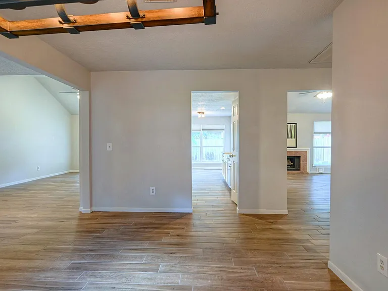 15 White Bark Pl — Photo 16