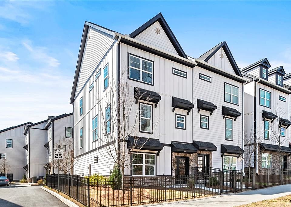 1st image of 1973 Hollywood Rd NW #15