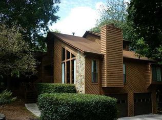 1325 Taramore Dr, Suwanee, GA 30024