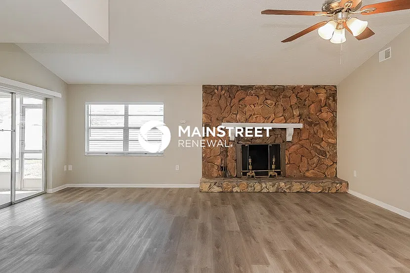 4414 Tall Oak Ln — Photo 2
