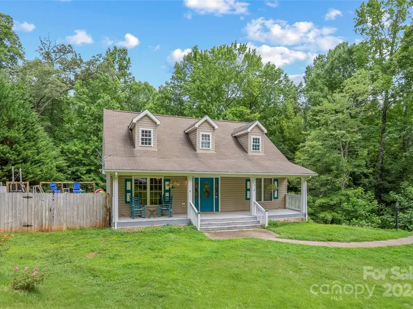 190 Cedarbrook Ln, Nebo, NC 28761