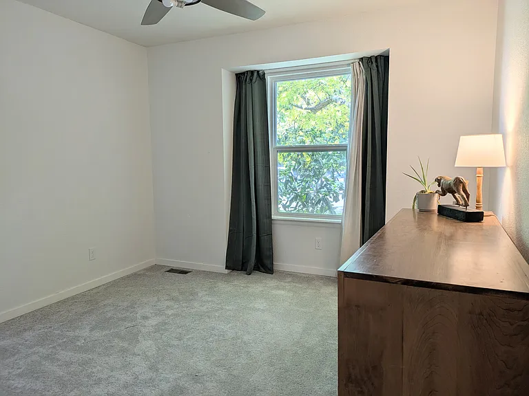 306 Linden St — Photo 11
