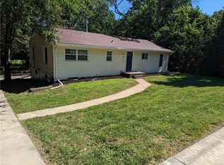 6132 Longview Rd, Kansas City, MO 64134