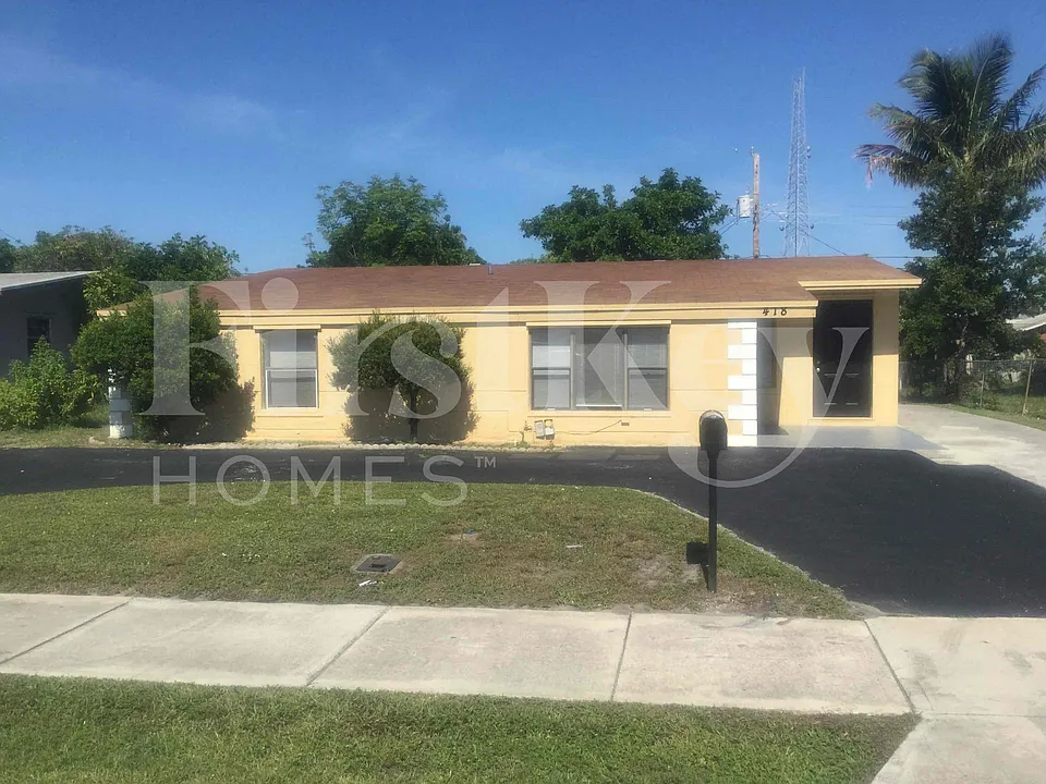 418 SW 15th Ave