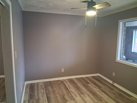 3rd image of 612 Sycamore St