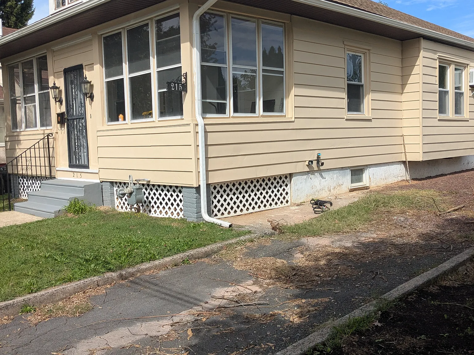 2 bed, 1200 sqft, $2,600 — Photo 2