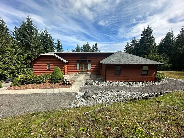 1965 Baker View Dr — Photo 2