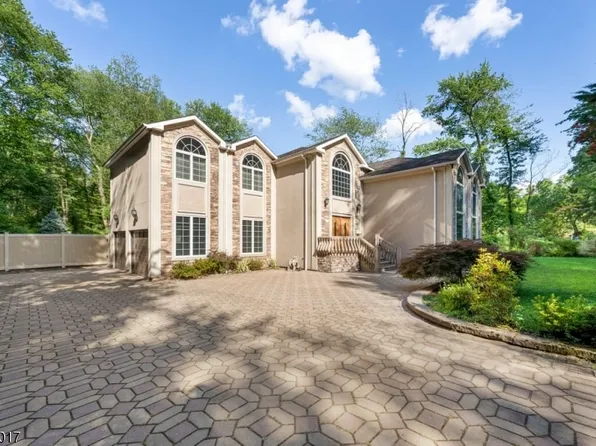 35 Waughaw Rd, Montville Twp., NJ 07082