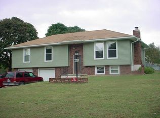 13715 E Nighthawk Rd, Nevada, MO 64772