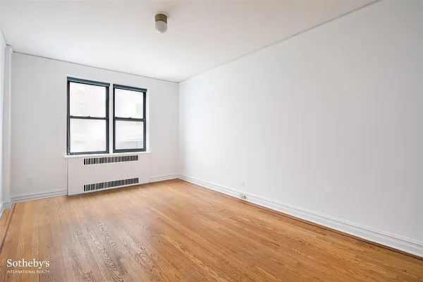 Sold by Sotheby's International Realty | media 14