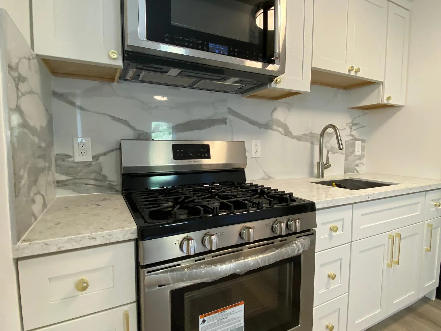 11 Santa Elena Ave — Photo 1