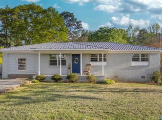 1604 Woodview Dr SW, Hartselle, AL 35640