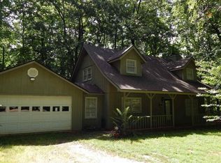 664 Running Deer Rd, Cleveland, GA 30528