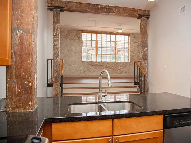 DH Holmes Apartments — Photo 29