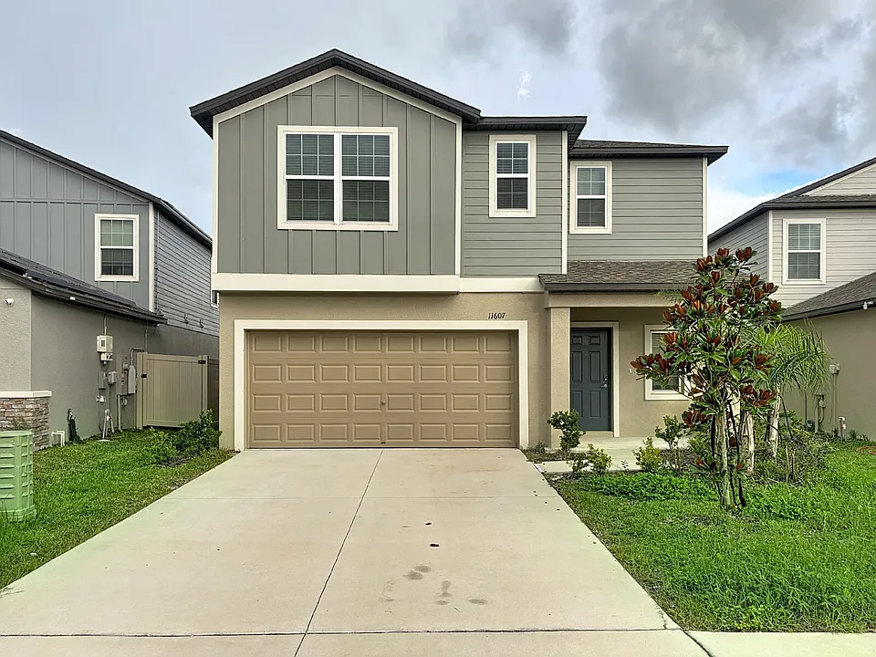 11607 Radiant Shore Loop