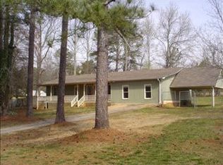 8582 Winters Dr, Douglasville, GA 30135
