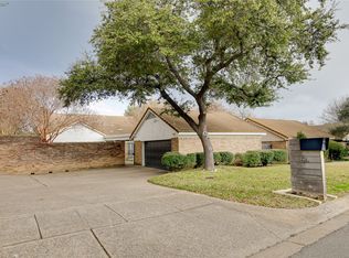 54 Legend Rd, Benbrook, TX 76132