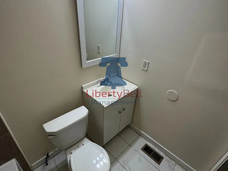 5526 Walnut St — Photo 11
