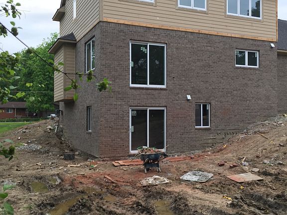 2nd image of 30811 Lamar St