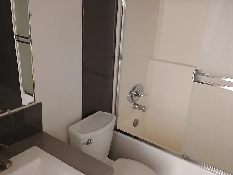 540 N Hayworth Ave #5 — Photo 6