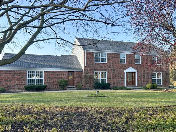 2109 Greenock St, Inverness, IL 60067
