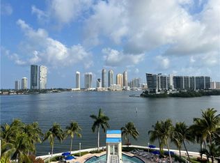 3370 NE 190th St APT 808, Miami, FL 33180