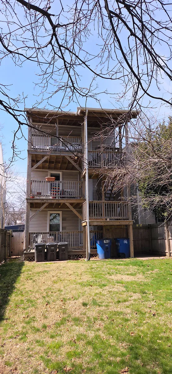 Building Photo - 531 East St #2