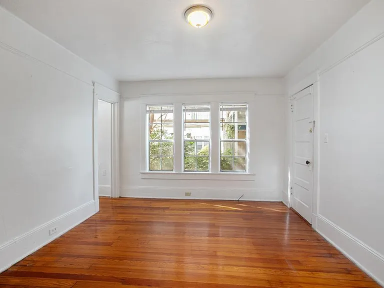 210 E Morse Blvd #1-33 — Photo 5