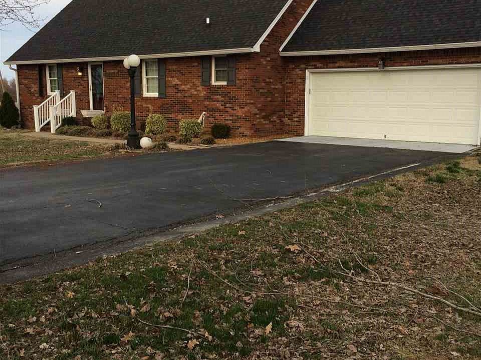 1st image of 36 Dogwood Ln