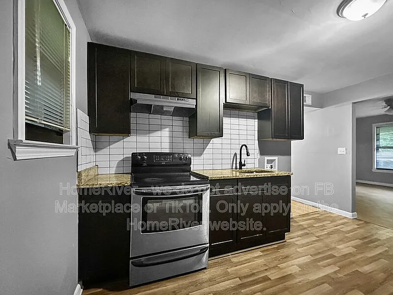 574 Evergreen Ter #3 — Photo 3