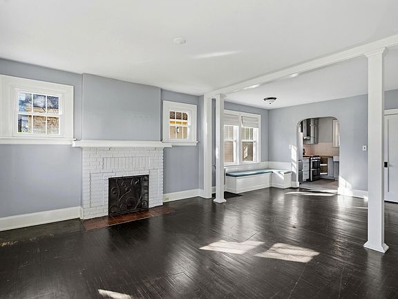 4th image of 9 Ridgeway Ave