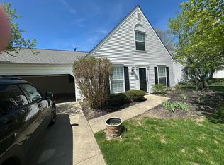 24716 Grove Pond Way, Olmsted Falls, OH 44138