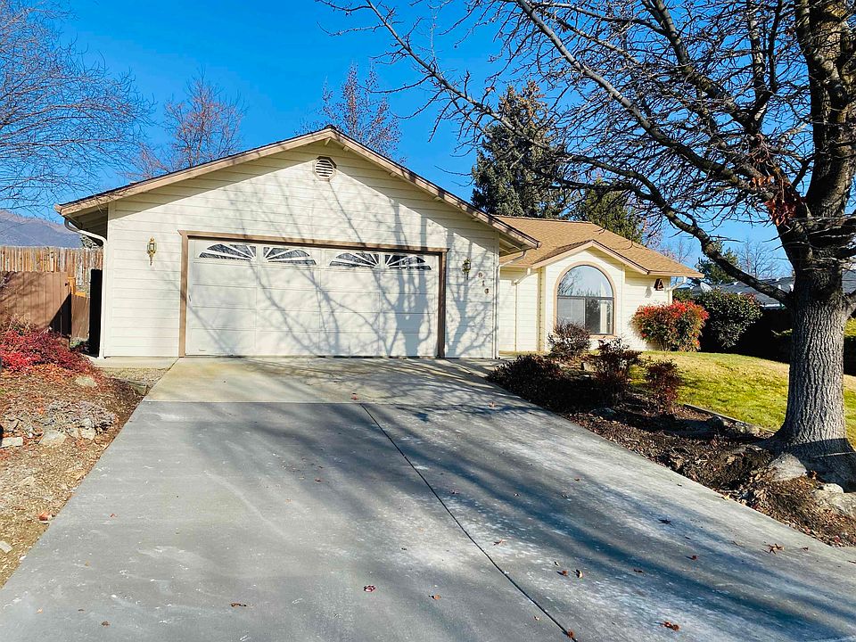 1st image of 916 Arlene Ct