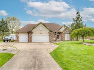 6008 Ford Rd, Elyria, OH 44035