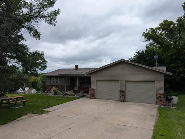 30536 Lexington Rd, Le Sueur, MN 56058