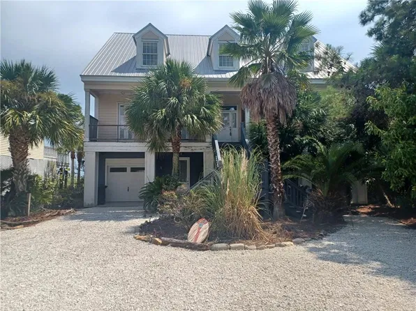 705 Hernando Pl, Dauphin Island, AL 36528