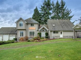 6815 100th St E, Puyallup, WA 98373