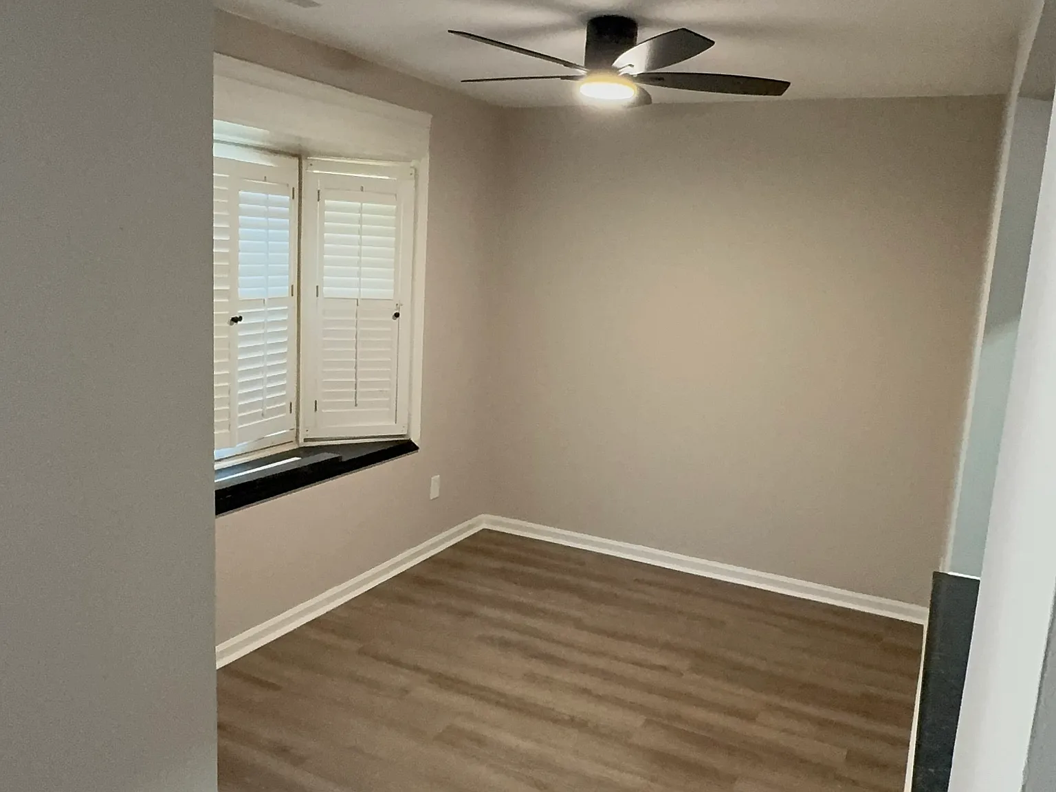 2 bed, 2.5 bath, 1076 sqft, $1,700 — Photo 3