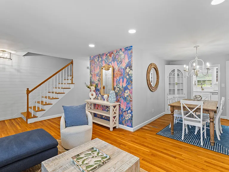 146 Broad St #B — Photo 8