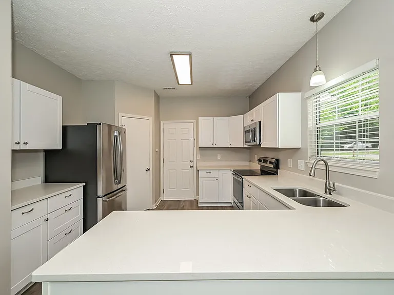 2212 Oak Barrel Ln — Photo 8