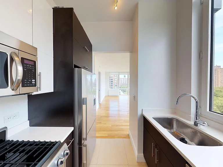 805 Columbus Ave #11C — Photo 1