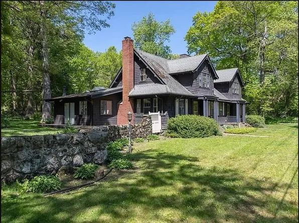 81 Woodchester Dr, Weston, MA