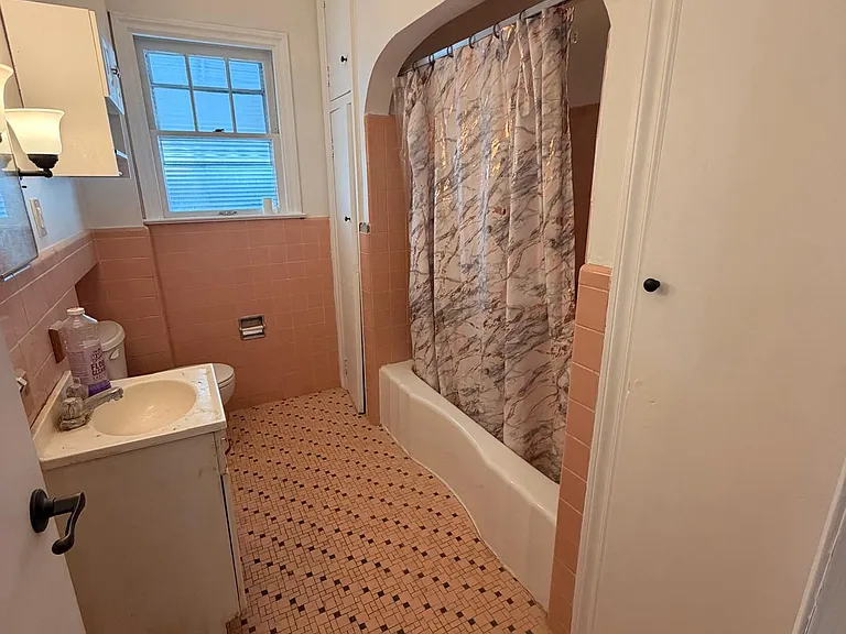 324 E Oakland St — Photo 13