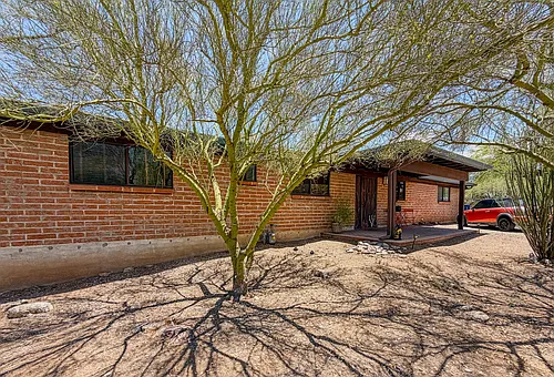 2618 N Teresa Ln Photo 1